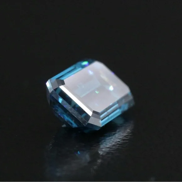 Loose Diamond 2.02 Carat Fancy Ocean Blue Emerald Cut VS1/2 - Picture 5 of 6